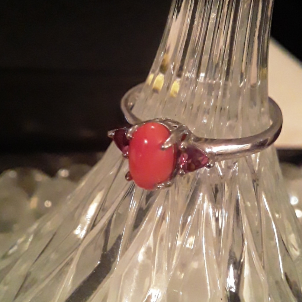 Elegant Silver Ring with Pink and Purple Stones
